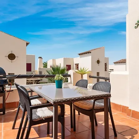 Διαμέρισμα Beautiful Penthouse In Casares With Rooftop Terrace And Seaview Bahia de Casares