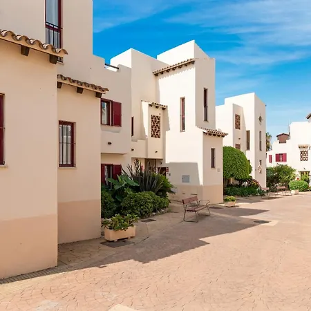 Beautiful Penthouse In Casares With Rooftop Terrace And Seaview Διαμέρισμα *