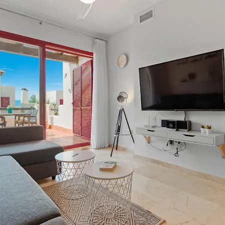 Beautiful Penthouse In Casares With Rooftop Terrace And Seaview *