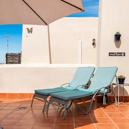 Beautiful Penthouse In Casares With Rooftop Terrace And Seaview *
