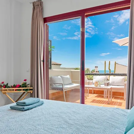 Διαμέρισμα Beautiful Penthouse In Casares With Rooftop Terrace And Seaview Bahia de Casares